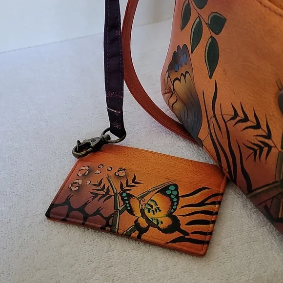 Anuschka hand painted leather medium flap messenger - Picture 15 of 16